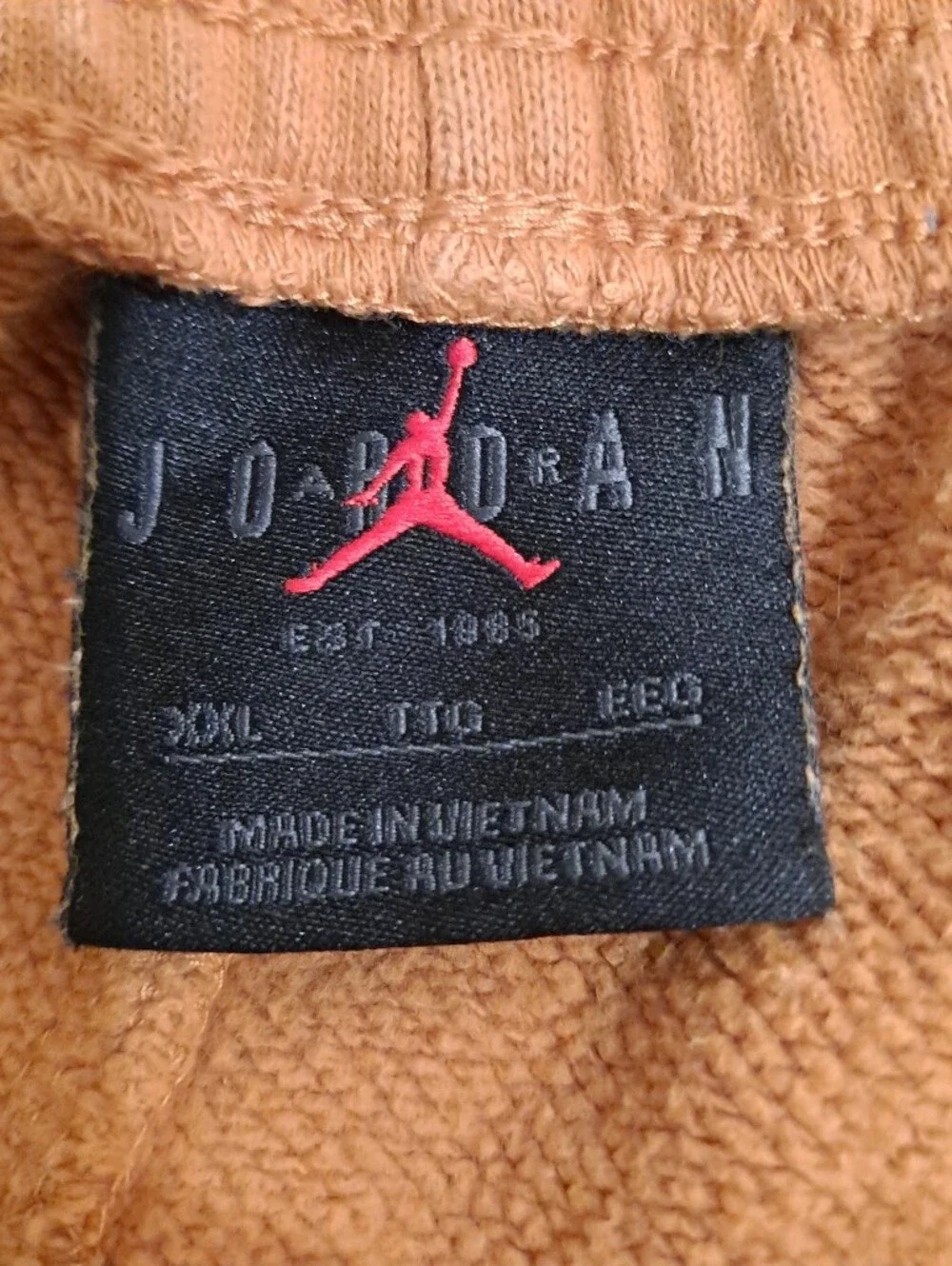 Nike Air Jordan Essentials  Fleece Jogger Pants Hoodie Suit Gold Set 2X/3X.